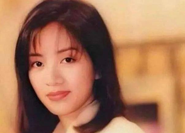 香港明星女儿绑架,揭秘幕后真相与家庭困境