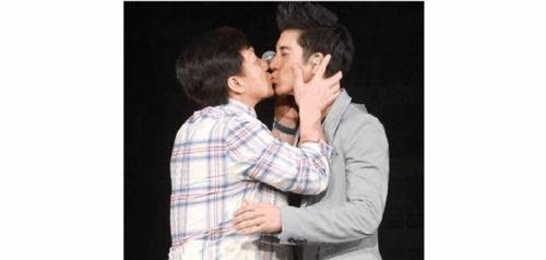 男明星基情文章,揭秘男明星间那些不为人知的基情瞬间