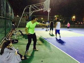 搞笑打球爆料视频下载安装,笑料百出，运动场上的欢乐瞬间