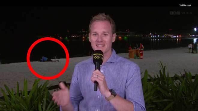 日本播新闻啪啪啪,以“啪啪啪”为特色，吸引观众眼球